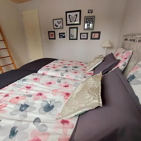 Les D'hotes Du Parc فندق مبيت وإفطار